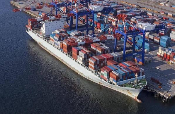 未来深圳海运将继续成为贸易往来的桥梁