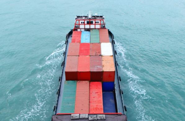 青岛国际海运为青岛的经济繁荣和国际交往起到了重要的推动作用