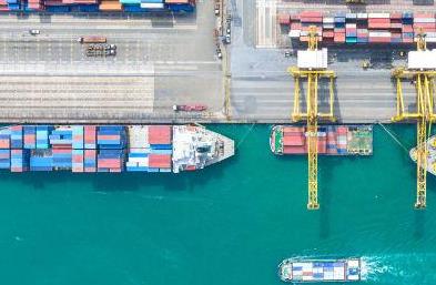 在国际海运截关和截放行条时间，国际货代与船公司应该做什么？
