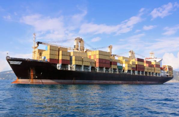 德国海运为全球贸易提供了高效的运输服务